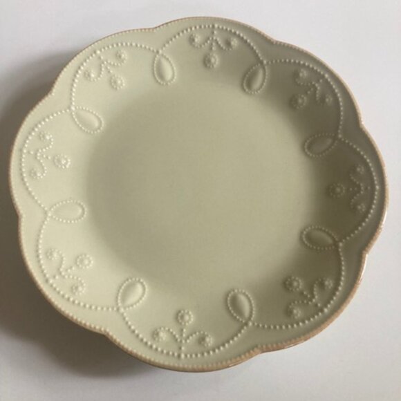 4 Piece Lenox French Perle Dinner Set in Pistachio - Picture 3 of 8